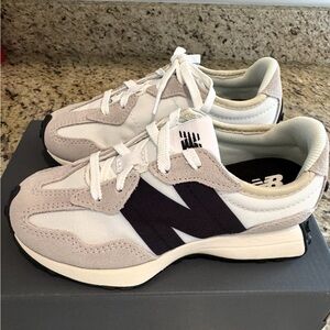 New Balance White and Tan Sneakers with Black Logo